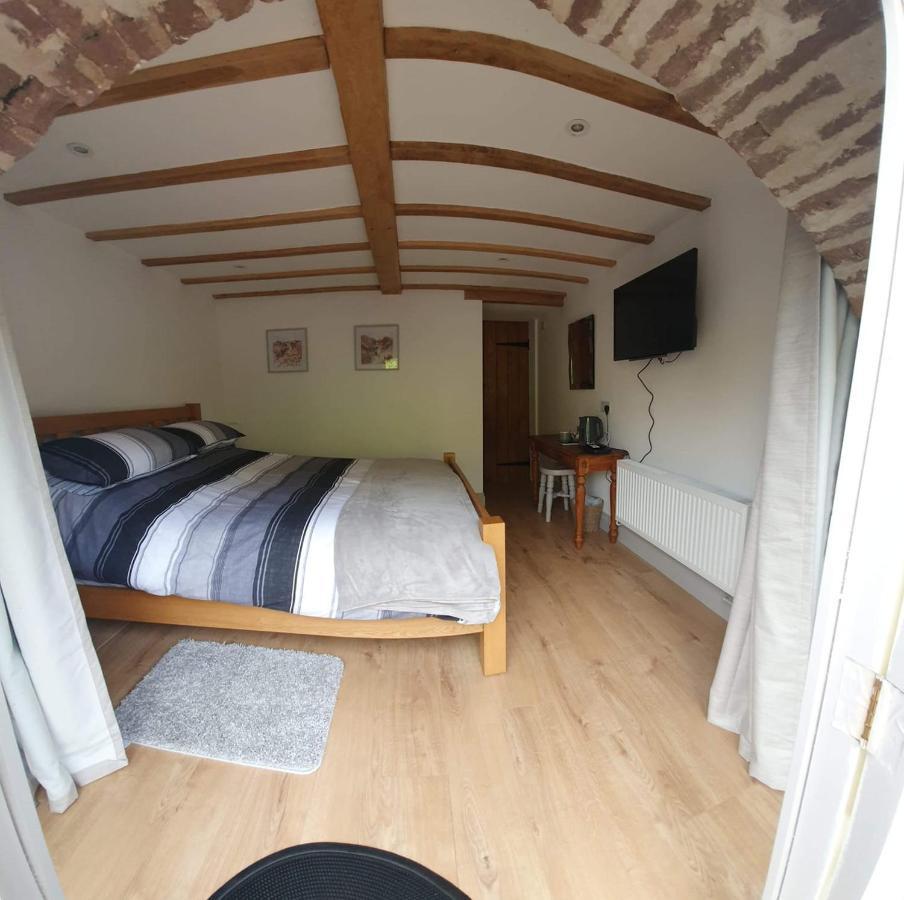 Swan House Tea Room And Bed & Breakfast Lydney Dış mekan fotoğraf